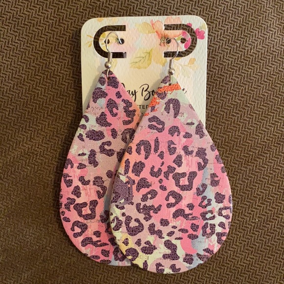 Spring/Summer Earring Bundle #2 - Picture 2 of 6